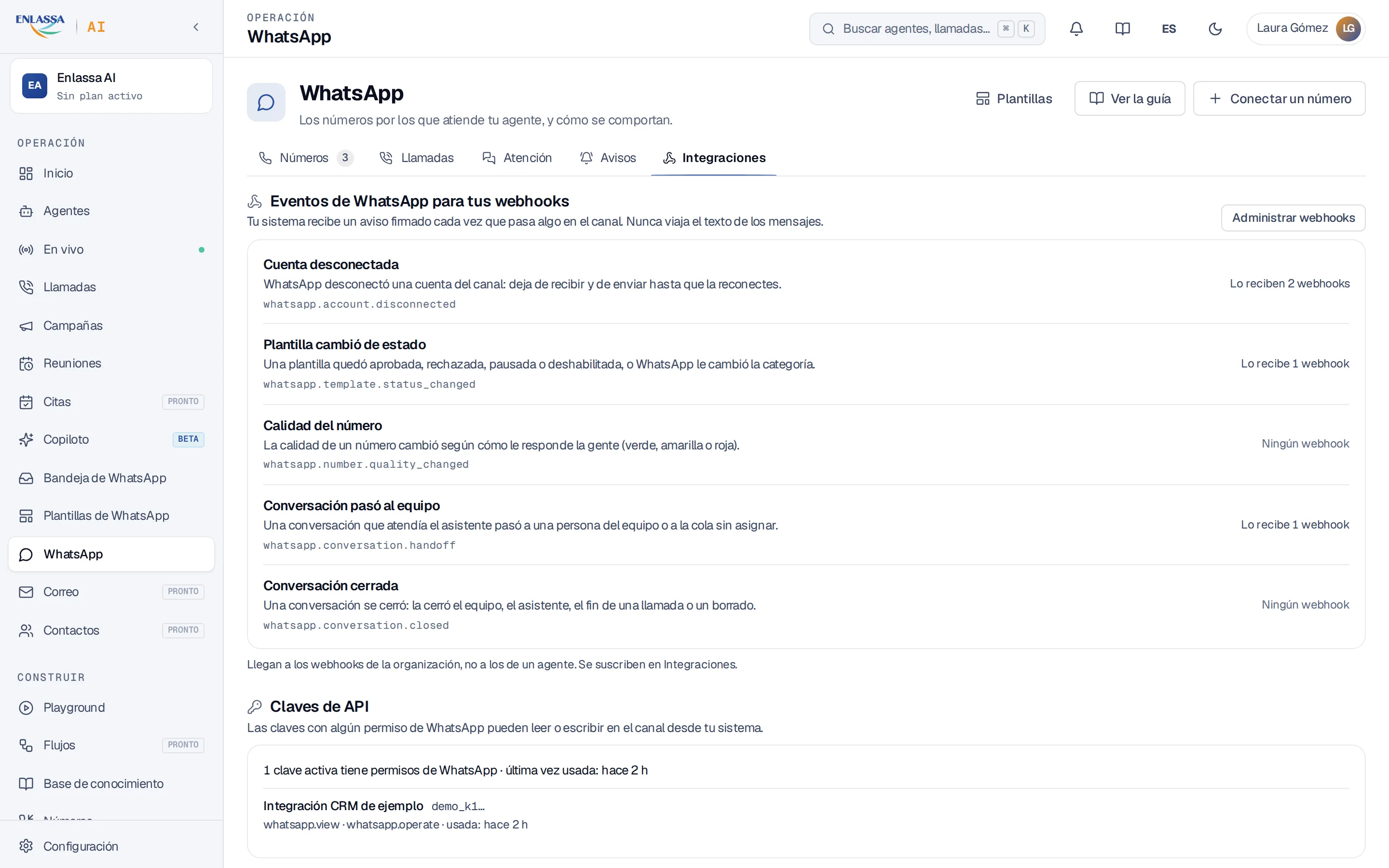 Pestaña Integraciones con los cinco eventos de WhatsApp y el resumen de claves de API